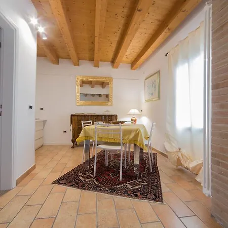 B&b&b Superior Nocleg ze śniadaniem Mira